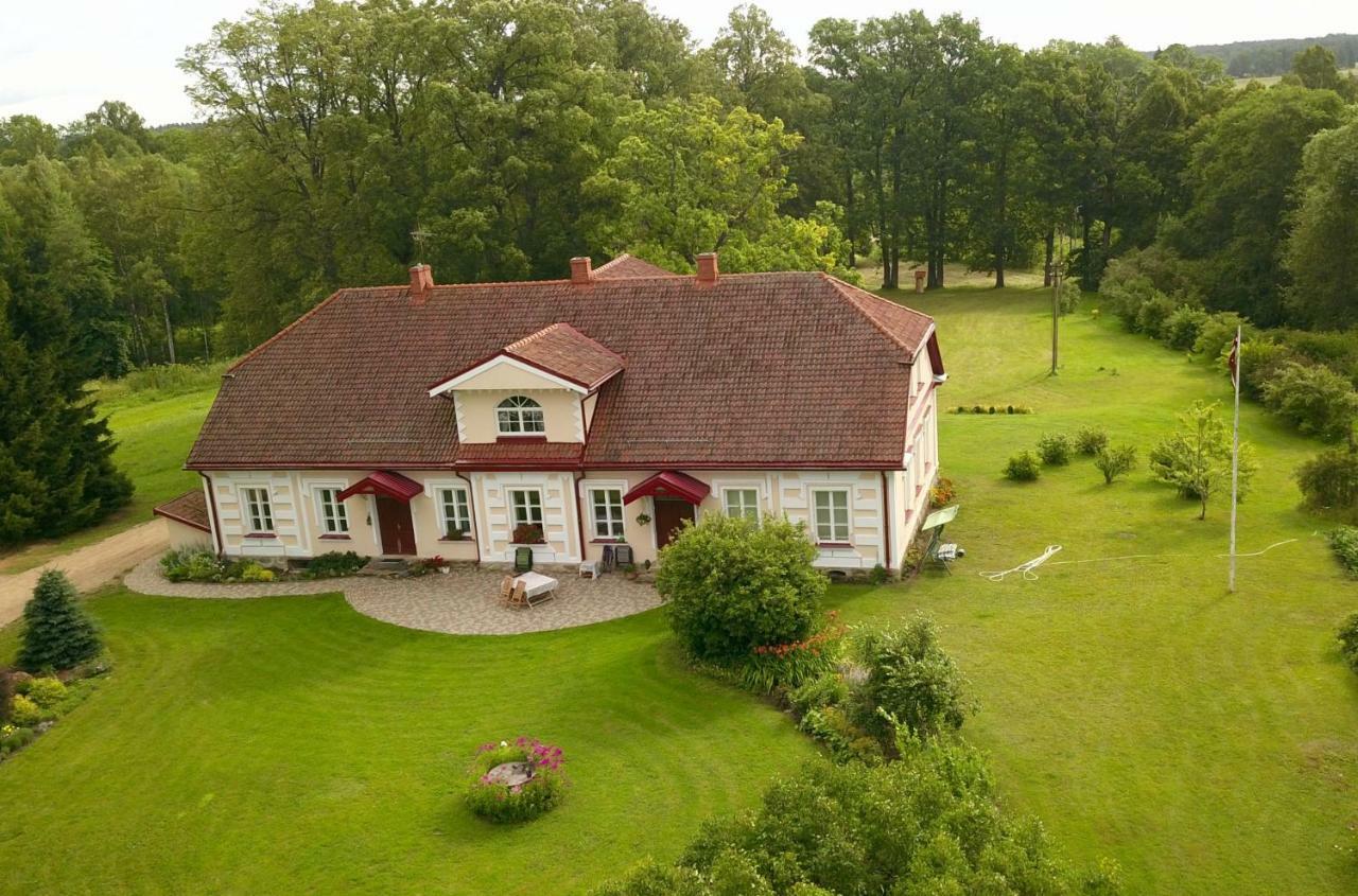 Апартаменты Bear Manor Lacu Muizina Pale Экстерьер фото